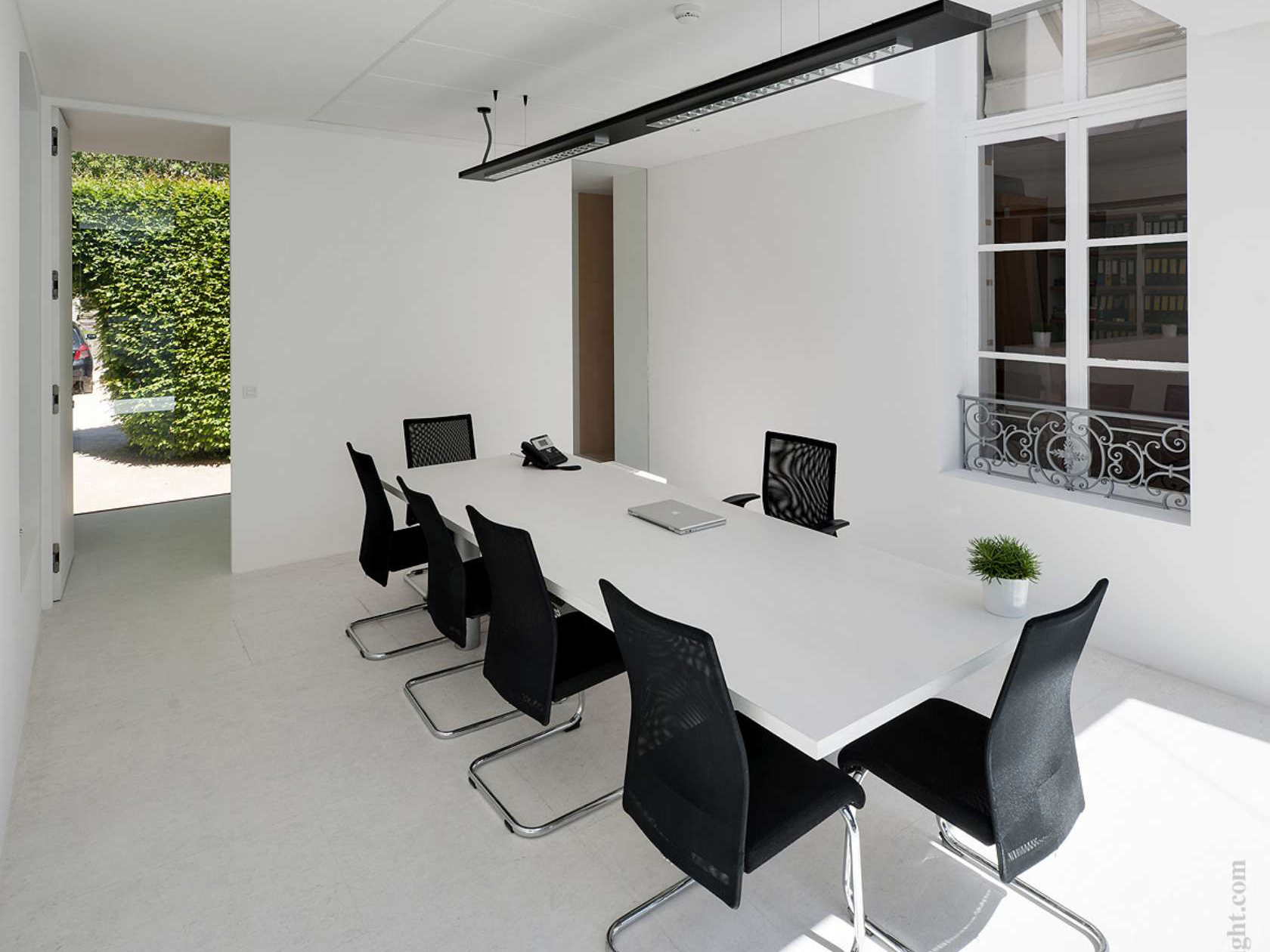 探秘安徽头部装企工艺：半山装饰如何重塑办公美学基因(图1)